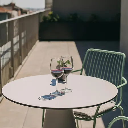 705 Prime Porto
