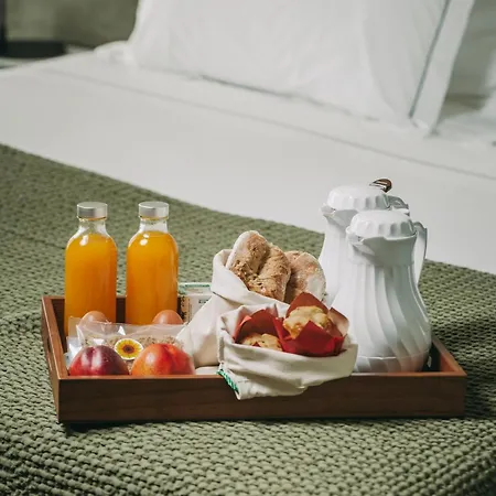 Hotel 705 Prime