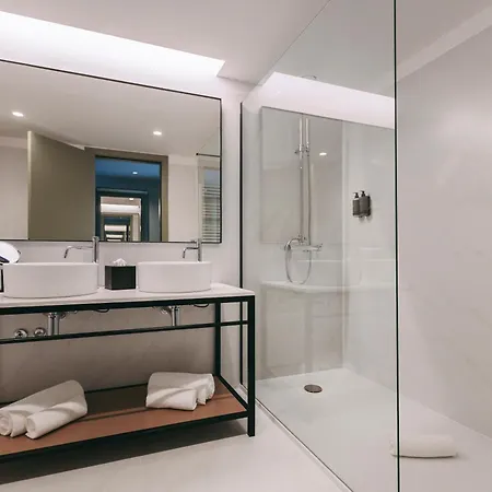 705 Prime Hotel