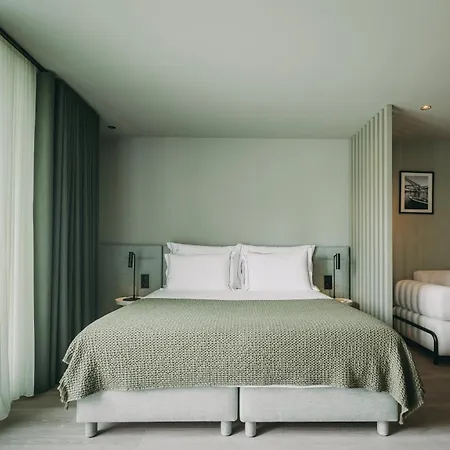 Hotel 705 Prime 4*