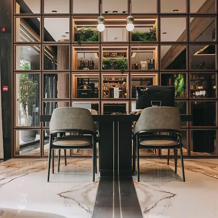 Hotel 705 Prime 4*