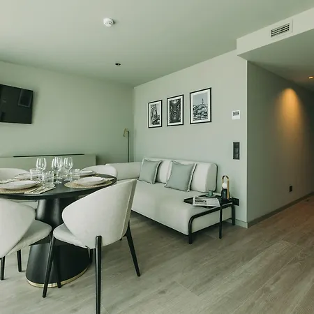 Hotel 705 Prime