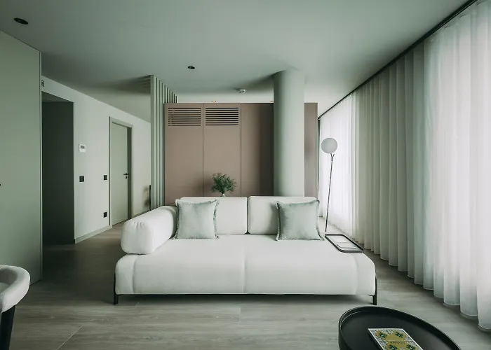 705 Prime 4* Πόρτο